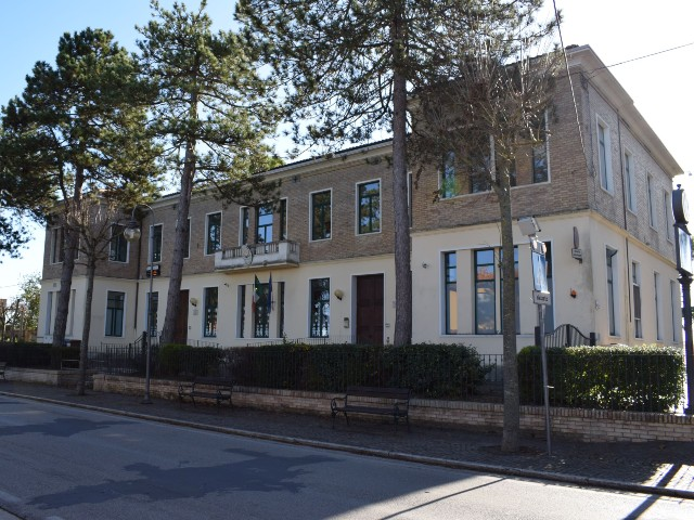 Scuola dell'Infanzia e Scuola Primaria Edmondo De Amicis